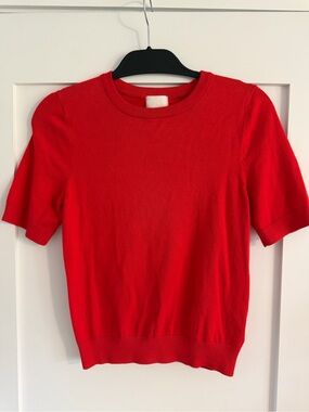 H&M Vibrant Red Crewneck Knit Top